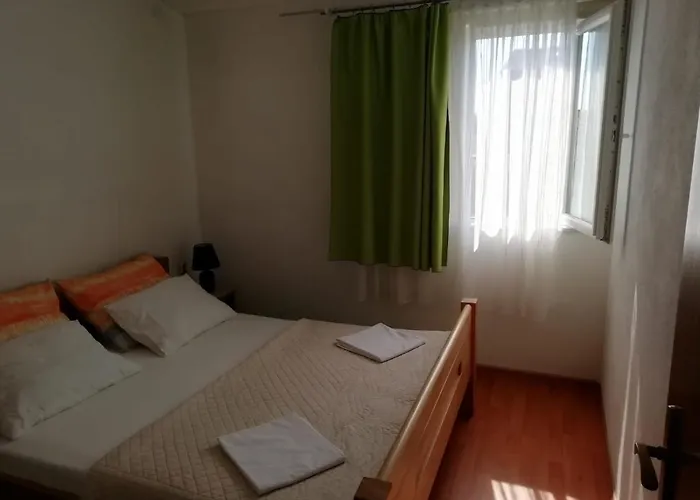 Goga Apartment *