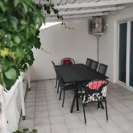 Goga Apartman Vir