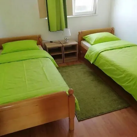 Goga Apartman Vir